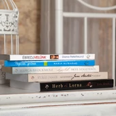 KELL EGY KIS ROMANTIKA